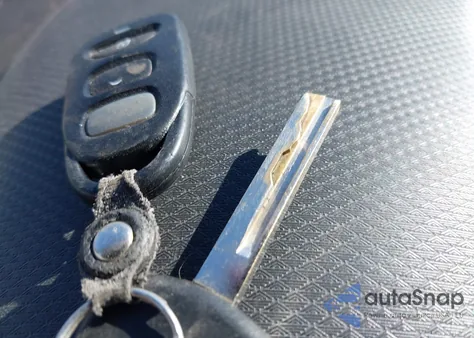 2013 Hyundai Veloster Base W/Black из США, поврежденный, VIN KMHTC6AD4DU106454